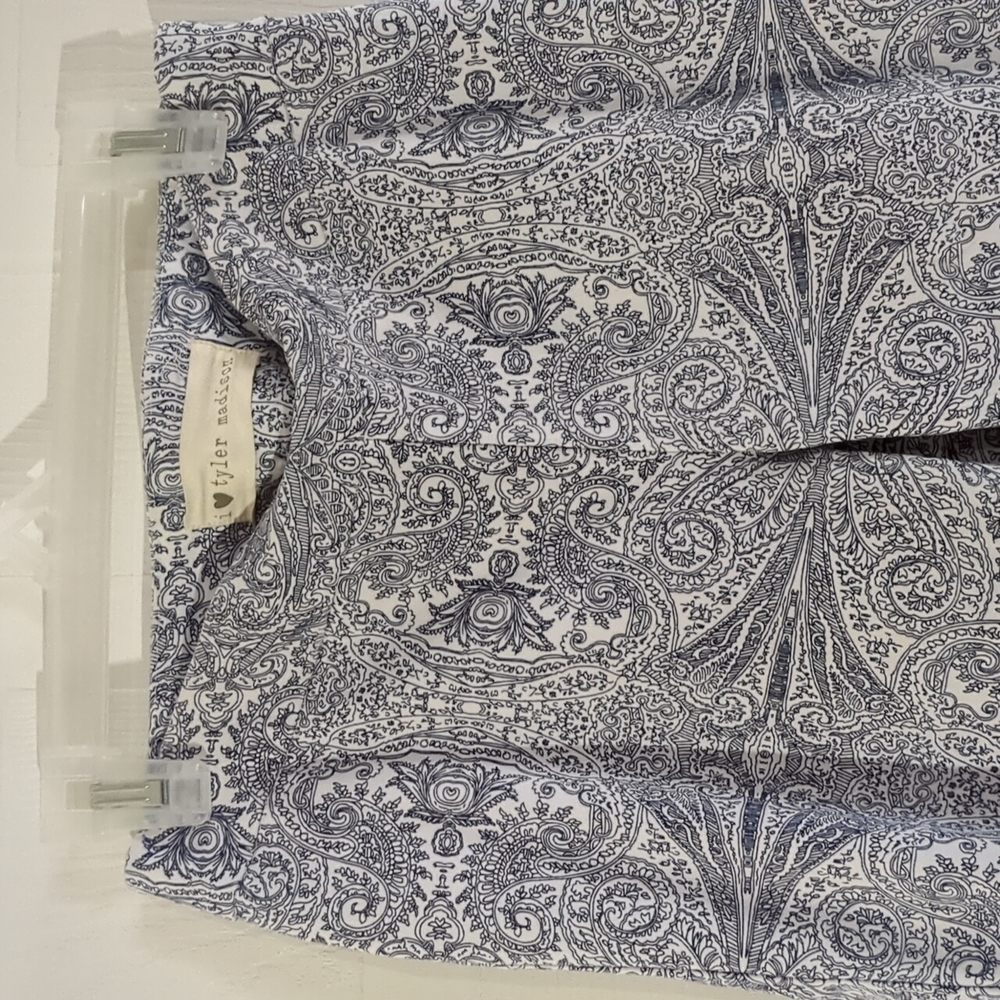 I love Tyler Madison size xs tp pant white and blue 76 %Rayon 21%nylon 3%lycra - Picture 2 of 5